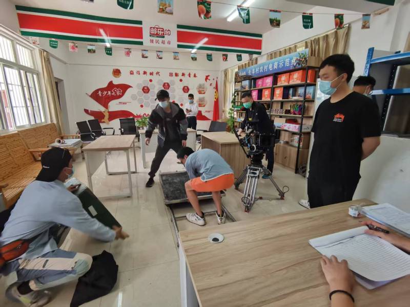 追星女孩心理学分析报告：邗江区广告片拍摄公司揭秘饭圈应援式传播逻辑